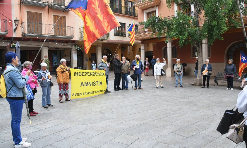 Concentració de les Àvies i Avis, ahir, a la plaça de la Vila