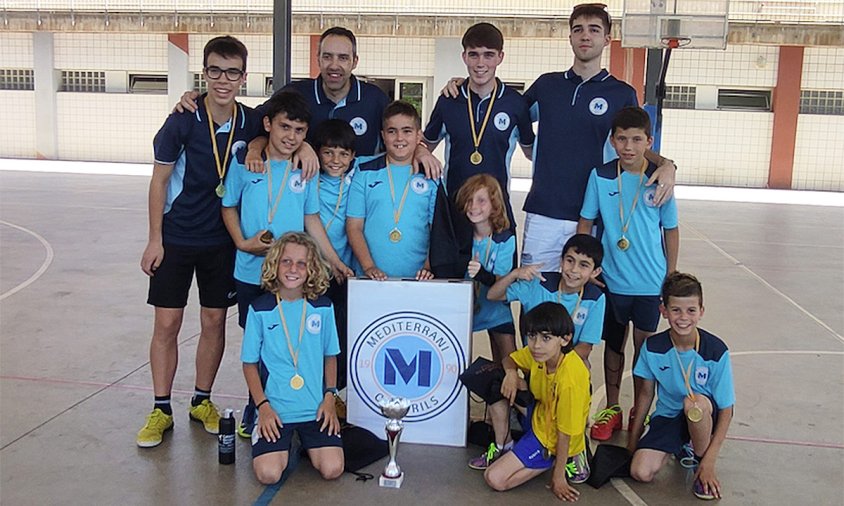 Equip benjamí del CFS Mediterrani que ha quedat campió de lliga i ha competit al campionat de Consells Comarcals