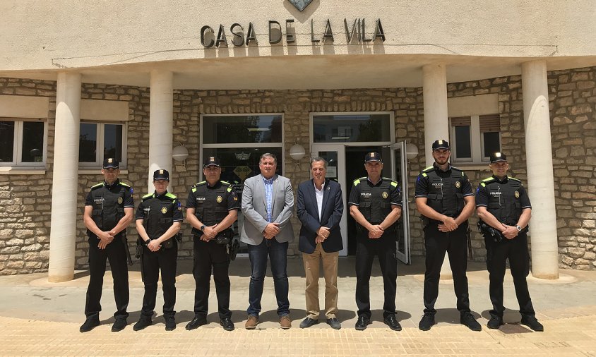 Imatge dels nous agents que reforcen la Policia Local de Vandellòs i l'Hospitalet de l'Infant