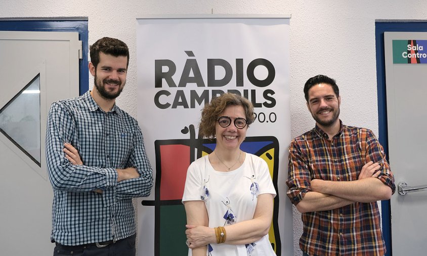 Equip de Ràdio Cambrils. D'esquerra a dreta: Gerard Amigó, Marga Mallol i Adrià Muñoz
