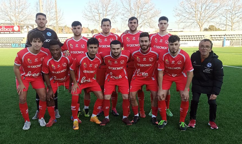 Equip del Cambrils Unió que va jugar al camp del Vilanova Geltrú