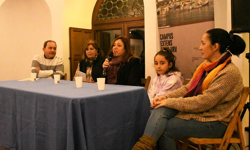 Gerard Martí, Anna M Piñas, Gemma Balanyà, Noa Llaveria i Jéssica García, a la taula rodona celebrada ahir al vespre a la Torre del Port