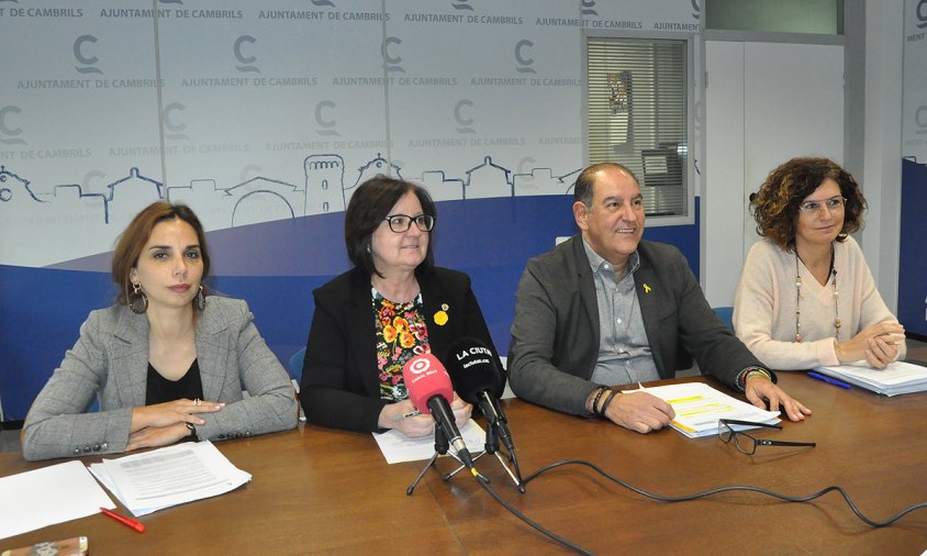 Roda de premsa de presentació del pressupost municipal. D'esquerra a dreta: Ana López, Camí Mendoza, Jaume Gila i Mercè Dalmau