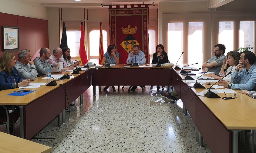Imatge de la sessió plenària de l'Ajuntament de Vandellòs i l'Hospitalet de l'Infant, el passat 30 d'abril