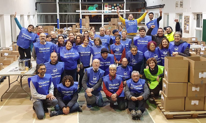 Imatge de grup d'alguns dels voluntaris que van col·laborar amb la campanya del Gran Recapte