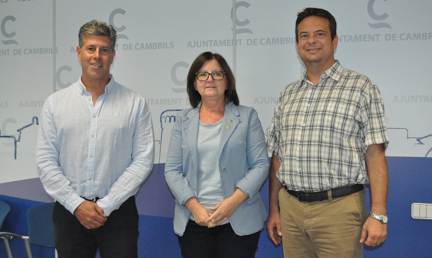 Imatge d'arxiu de l'alcaldessa Camí Mendoza i els dos primers tinents d'alcalde, Lluís Abella i Oliver Klein, en la roda de premsa de presentació del PAM, el passat mes de setembre
