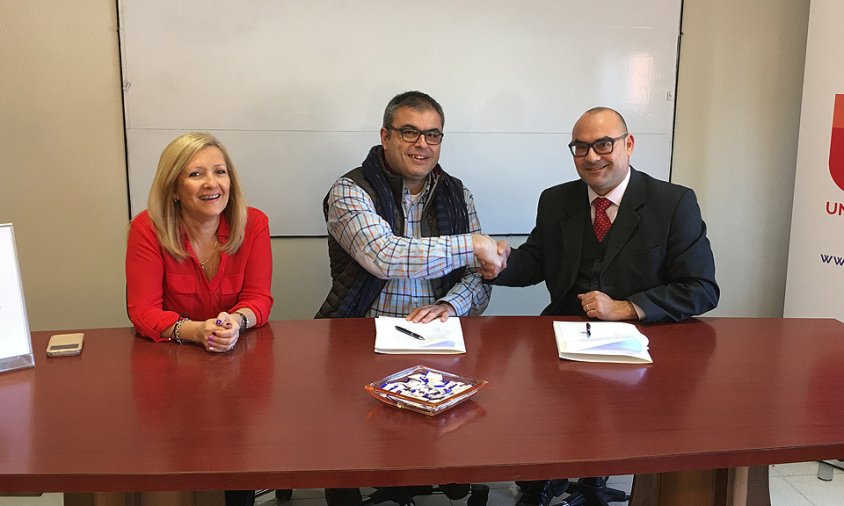 Signtura de conveni entre la UB i GEFA PREVEN S.L.