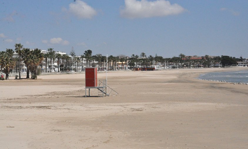 Aspecte de la platja del Regueral a principis del passat mes d'abril