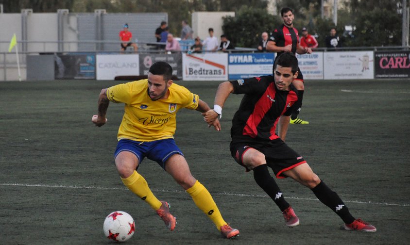 Partit de la primera volta de la lliga entre el Reus B Cambrils i la UE Castelldefels, disputat el passat octubre