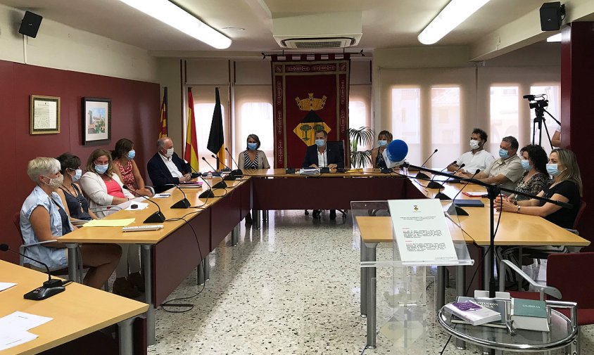 Imatge de la sessió plenària de l'Ajuntament de Vandellòs i l'Hospitalet de l'Infant