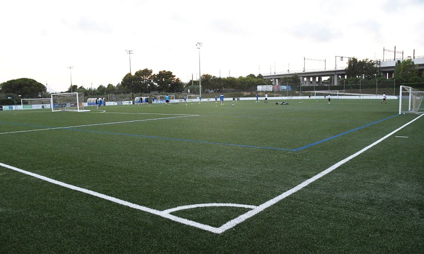 Instal·lacions esportives de l'estadi municipal de futbol, ahir al vespre