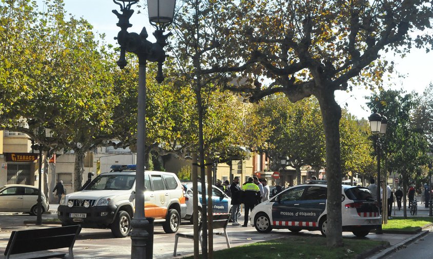 Desplegament policial a l'avinguda de Josep Vidal i Barraquer, a l'Eixample, el passat 25 de novembre