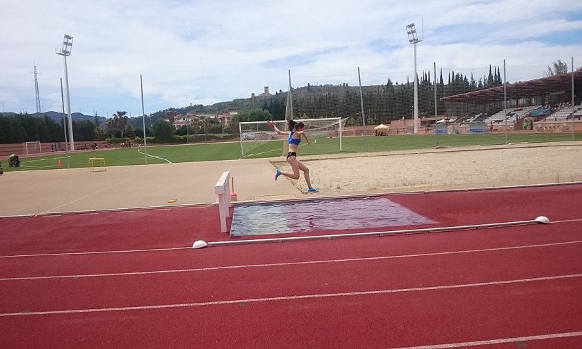 Maria Taggi en la prova dels 2.000 metres obstacles, a Ascó