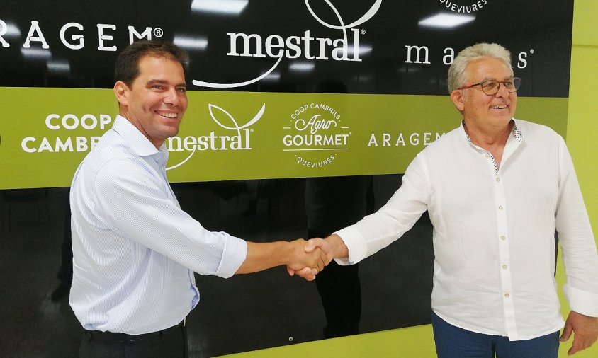 Antonio Gallego, director general de MIgasa, i Pau Serra, president de la Cooperativa Agrícola
