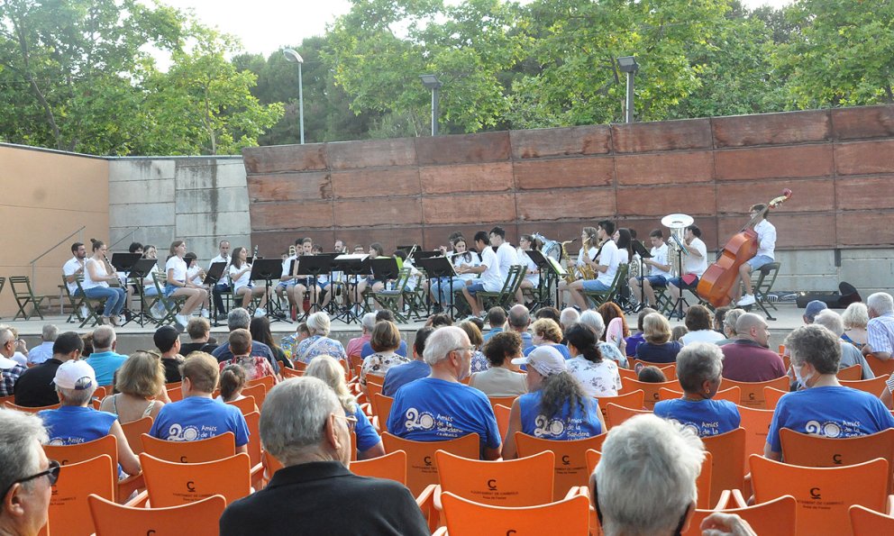 La Banda-Cobla Pare Manyanet de Reus ofereix un concert al parc del Pescador 