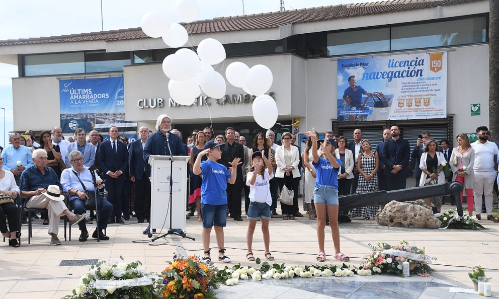 Cambrils commemora les víctimes en el cinquè aniversari dels atemptats terroristes amb un acte sobri i emotiu