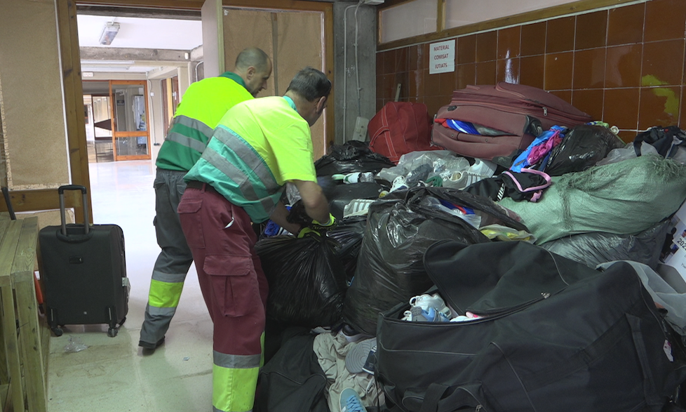 La Policia Local de Vandellòs i l'Hospitalet de l'Infant i els Mossos porten més de 1.700 objectes falsificats comissats aquest 2025