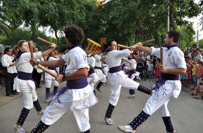 Cambrils acollirà la 4a Festa Bastonera que recorrerà els carrers del Barri Antic