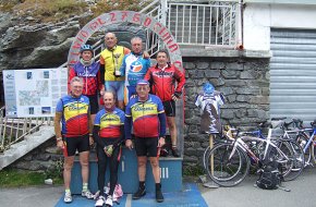 El ciclista cambrilenc Jordi Mariné participa en una escalada per dos ports de muntanya dels Alps italians 