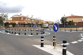Els veïns dels Ametllers reclamen una adaptació del transport públic als horaris escolars