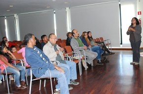 La creació de projectes empresarials a l'Equador i Colòmbia centra una xerrada informativa adreçada a immigrants