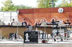 El grup de joves percussionistes alemanys Bi-Cussion ofereix un concert al Parc del Pescador
