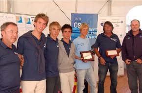 Els regatistes Mon Cañellas i Roderic Miralles del CN Cambrils, primer i segon en la XXXIII Regata Los Roques