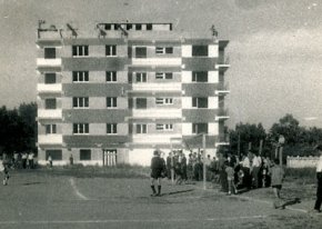 Camp de futbol a l'Eixample