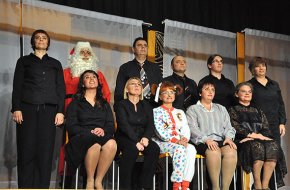 La Teca Teatre posa en escena l'obra 'La família, bé. Gràcies!'