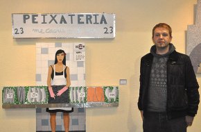 "Què hi pinto aquí?" és l'original exposició del barceloní José Miguel Valencia sobre la figura de la dona 