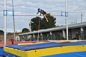 L'atleta cambrilenc David Álvarez queda novè a la prova de salt amb perxa del campionat d'Espanya disputat a Oviedo