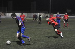 El Marina goleja al Castellvell en el partit ajornat de la 11a jornada de liga