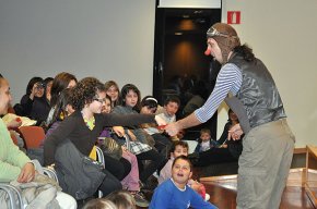 La Biblioteca Municipal entrega la seva panera cultural i els premis als superlectors de l'any 2009