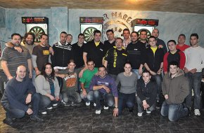 El Torneig benèfic organitzat pel Club de Dards Marea recapta 290 euros per col·laborar amb la reconstrucció d'Haití