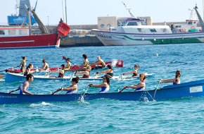 Tres equips del Vent d'Estrop Vogadors de Cambrils pugen al podi del campionat de Catalunya de batels