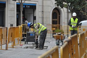 S'inicia la reparació del carrer de Sant Plàcid que estarà un mes i mig tallat al trànsit