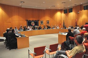 El plenari aprova una moció de suport a la investigació dels crims del franquisme i de suport al jutge Garzón presentada per ICV 