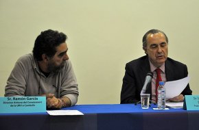 El poeta, traductor i assagista madrileny Luis Alberto de Cuenca repassa la seva trajectòria a l'Aula de Poesia 