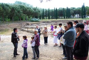 El taller "Toquem els romans" dóna a conèixer com era la vida quotidiana a la Vil·la romana de la Llosa