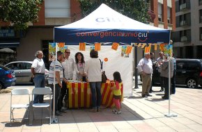 El grup de Convergència i Unió torna a sortir al carrer en un nou acte de precampanya