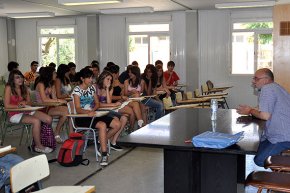Alumnes del Ramon Berenguer IV comparteixen una classe amb l'escriptor reusenc Jordi Cervera