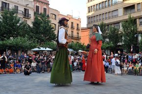 Els gegants i nanos cambrilencs participen a la XII Trobada de Gegants de Valls