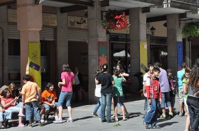 Inaugurada l'exposició del taller Transformacions a la plaça d'Espanya