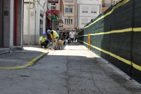 Els comerciants del Pòsit es mostren satisfets amb l'arranjament de la plaça de cara a l'estiu