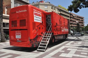 El bus de la Pedrera torna a Cambrils per fer divulgació d'una de les obres més representatives d'Antoni Gaudí 