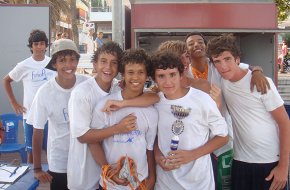 L'equip Los Chimbas s'endú el torneig de futbol platja organitzat a la platja del Regueral