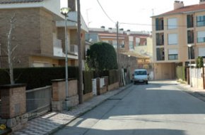 Es millora l'enllumenat i les voreres del carrer del Priorat i adjacents