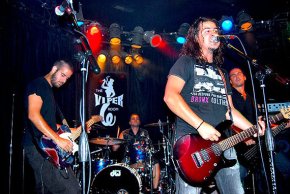 El grup cambrilenc No Apto trepitja sòl nord-americà i presenta la seva música en una intensa gira de concerts