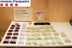Els Mossos enxampen un veí de Cambrils i un altre de Salou amb 5.000 pastilles de droga