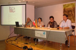 L'Associació Diversitat Integral de la Immigració ret homenatge a Salvador Allende al Centre Cultural de Cambrils